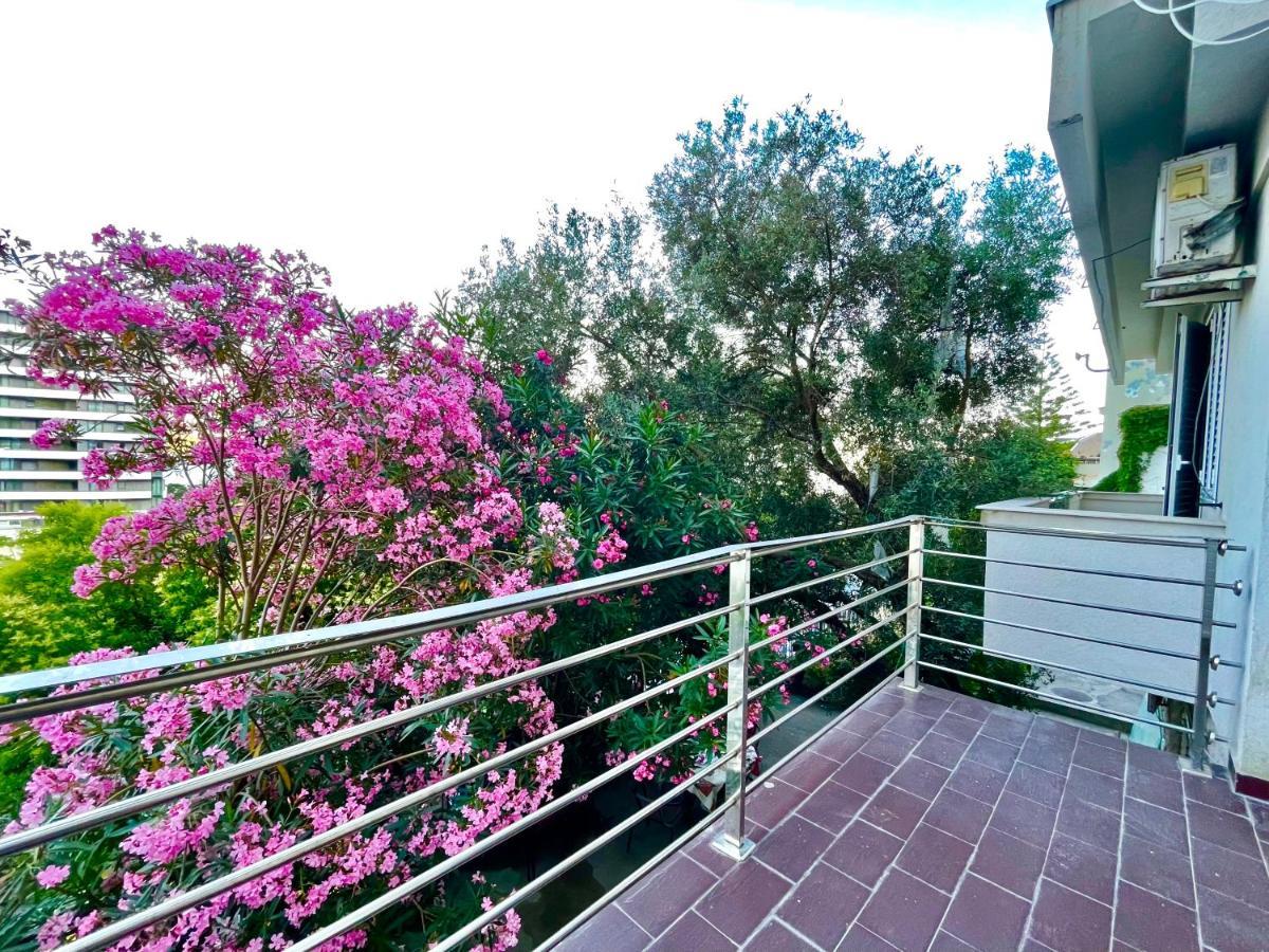 Sea View Apartments Milo Будва Екстер'єр фото